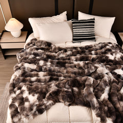 Brown tie-dye blanket
