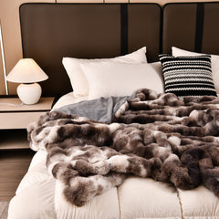 Brown tie-dye blanket