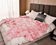 H&D Han&Loom Tie-dyed colored blanket. Its inner lining is made of soft fleece material, with good breathability and thick texture. It is suitable for beds, sofas or reclining chairs.